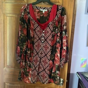 Valerie stevens king red black top